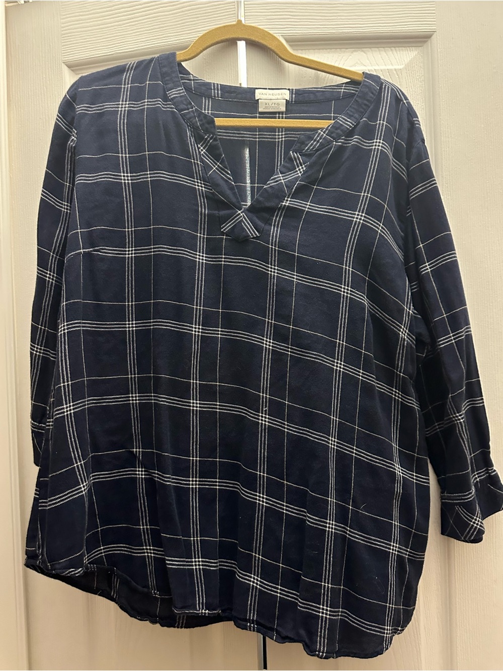 Van Heusen Women’s Blouse (Navy)